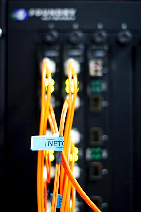 Utbyggingen av bredbånd vil basere seg på fiberteknologi. Foto: Patrick Turner